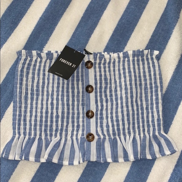 Forever 21 Tops - It doesn’t fit me as well as I thought..